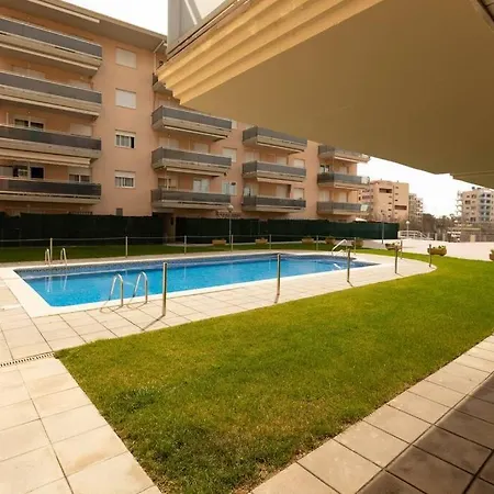 Just Oliver Holidays - Maldivas I Apartment La Pineda